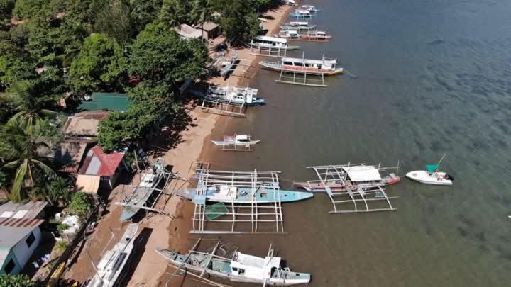 Rovi Homestay Coron Exteriör bild